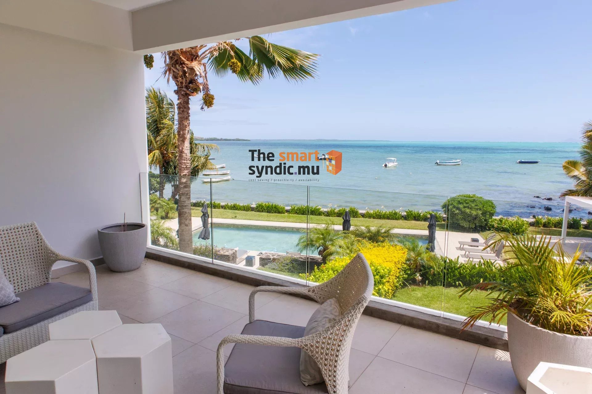 Exceptional Apartment: Beachfront Escape